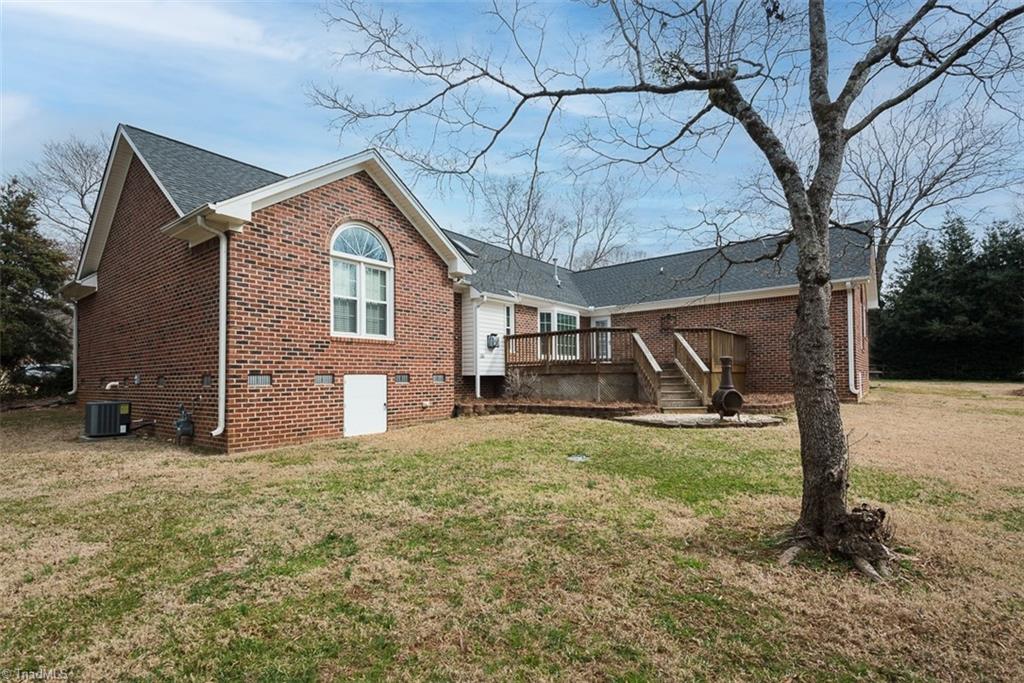 104 E Laramie Drive, Mebane, North Carolina image 27
