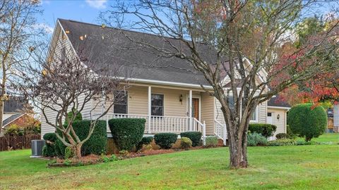 A home in Archdale