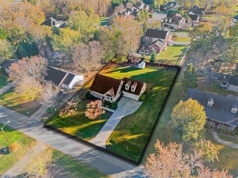 A home in Archdale