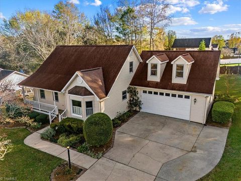 A home in Archdale