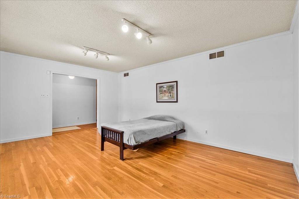 5300 Drake Road, Greensboro, North Carolina image 8