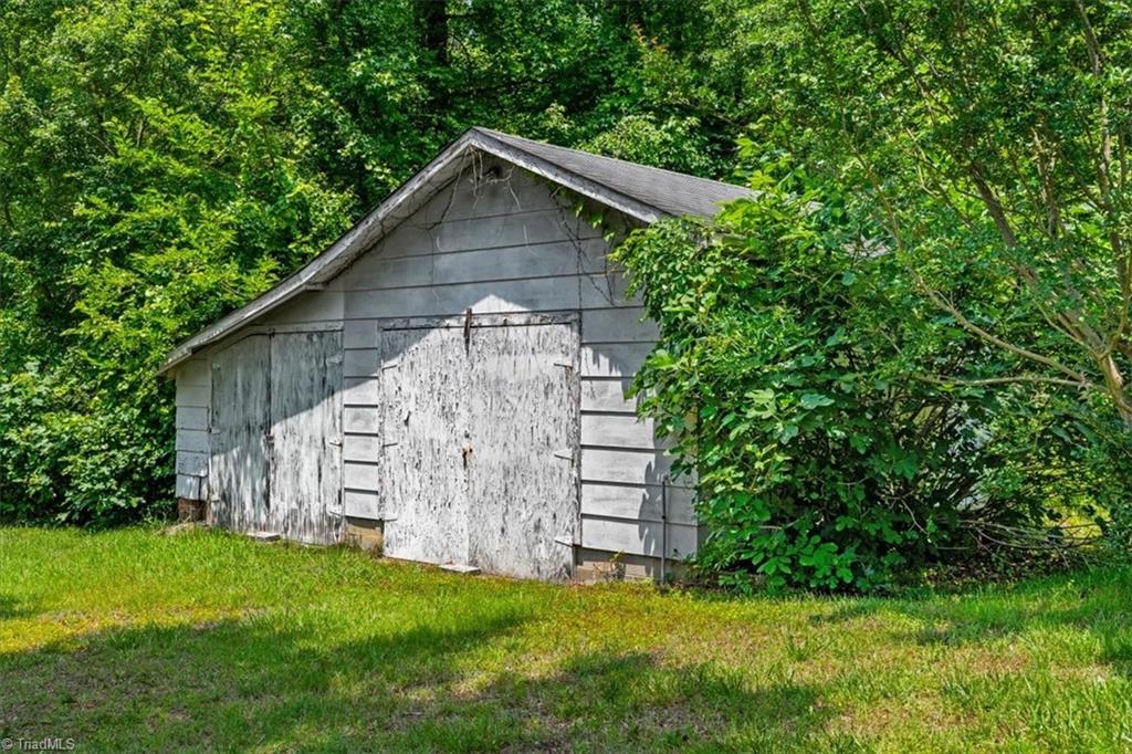 5300 Drake Road, Greensboro, North Carolina image 24