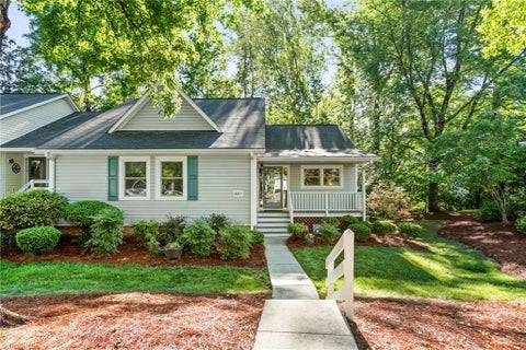 Townhouse For Sale - 808 Carriage Crossing Lane #A<br/> Greensboro, NC 27410