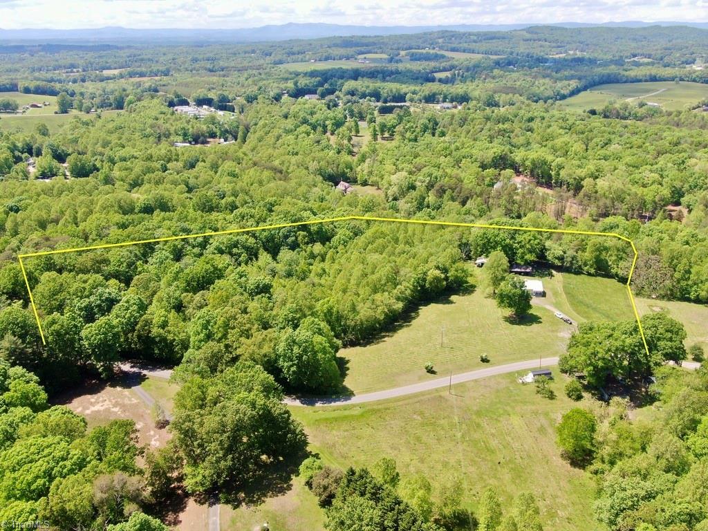 431 Needham Road, Pilot Mountain, North Carolina image 4