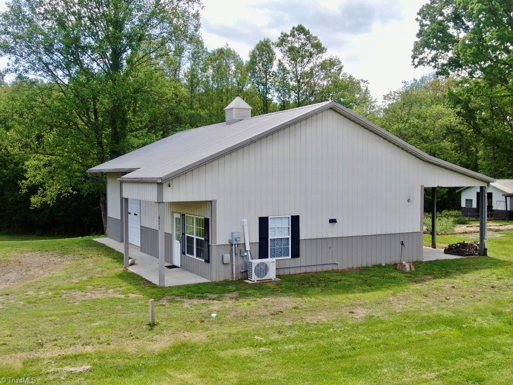 431 Needham Road, Pilot Mountain, North Carolina image 3