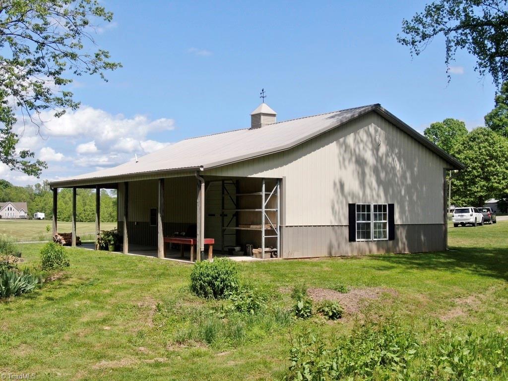 431 Needham Road, Pilot Mountain, North Carolina image 9