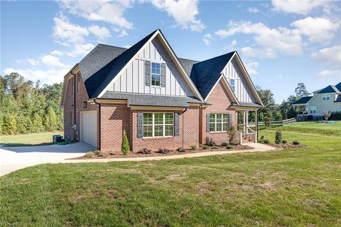 A home in Stokesdale