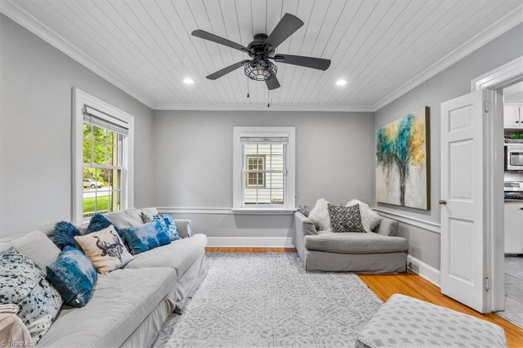 1105 N Rotary Drive