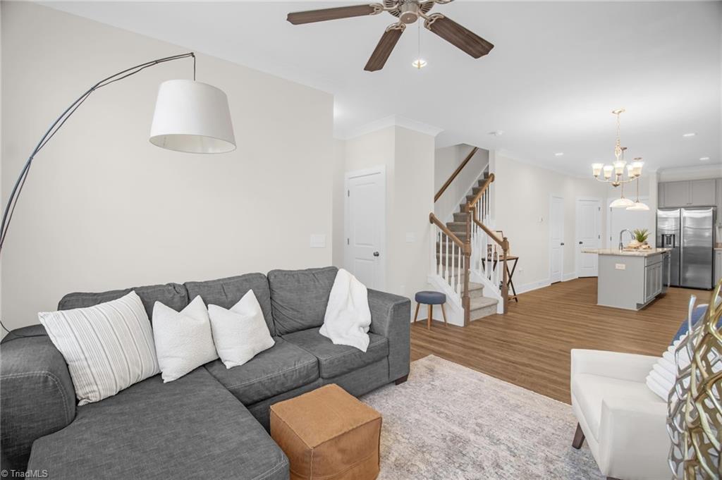 Kernersville, North Carolina 27284, United States, 2 Bedrooms Bedrooms, ,3 BathroomsBathrooms,Residential,Active,215294