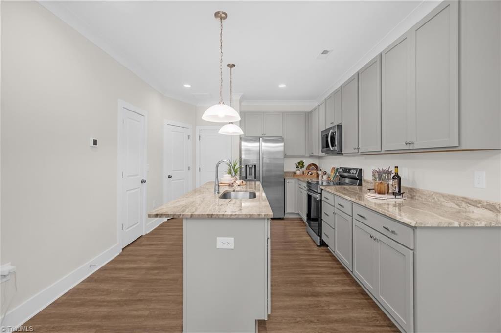 Kernersville, North Carolina 27284, United States, 2 Bedrooms Bedrooms, ,3 BathroomsBathrooms,Residential,Active,215294