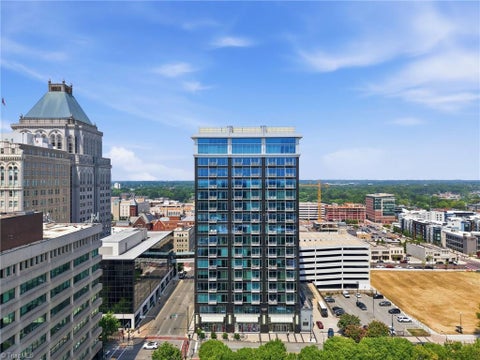 Condo For Sale - 201 Elm Street #901<br/> Greensboro, NC 27401