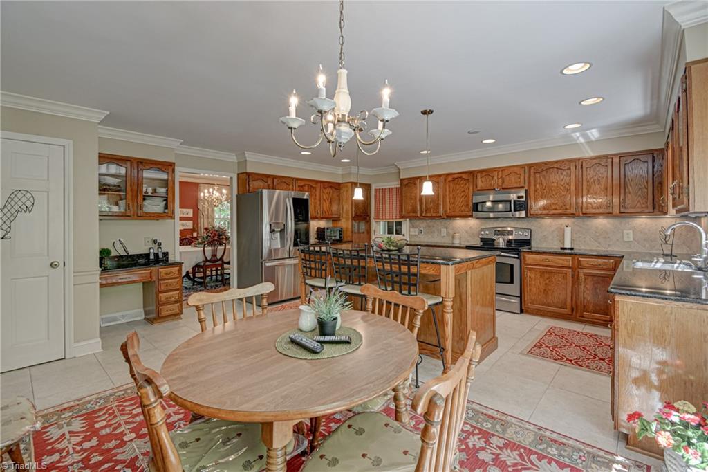 3824 Tangle Oak Drive, Clemmons, North Carolina image 17