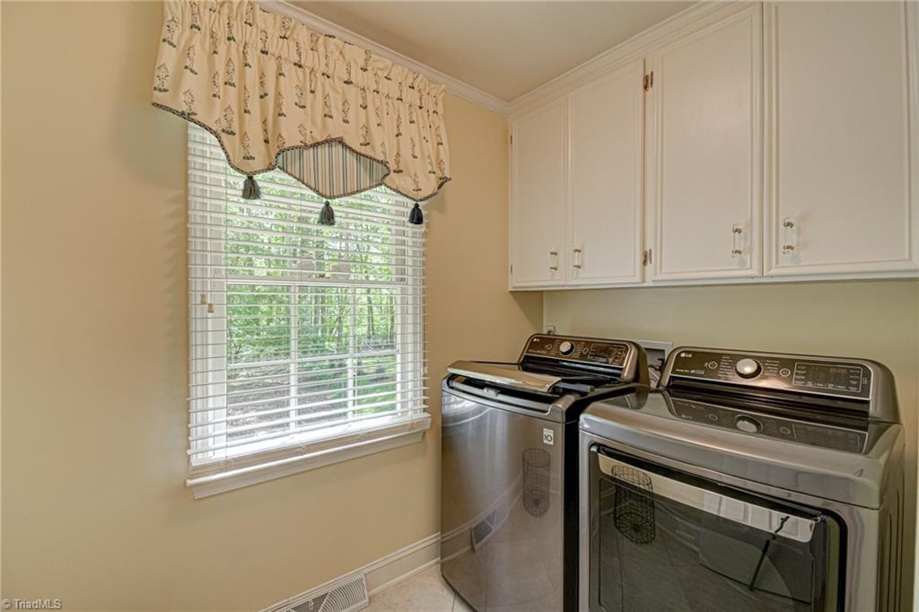 3824 Tangle Oak Drive, Clemmons, North Carolina image 24