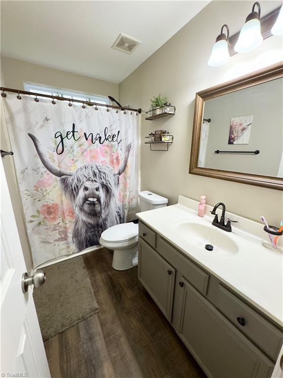 617 Walnut Crossing Drive, Whitsett, North Carolina image 18