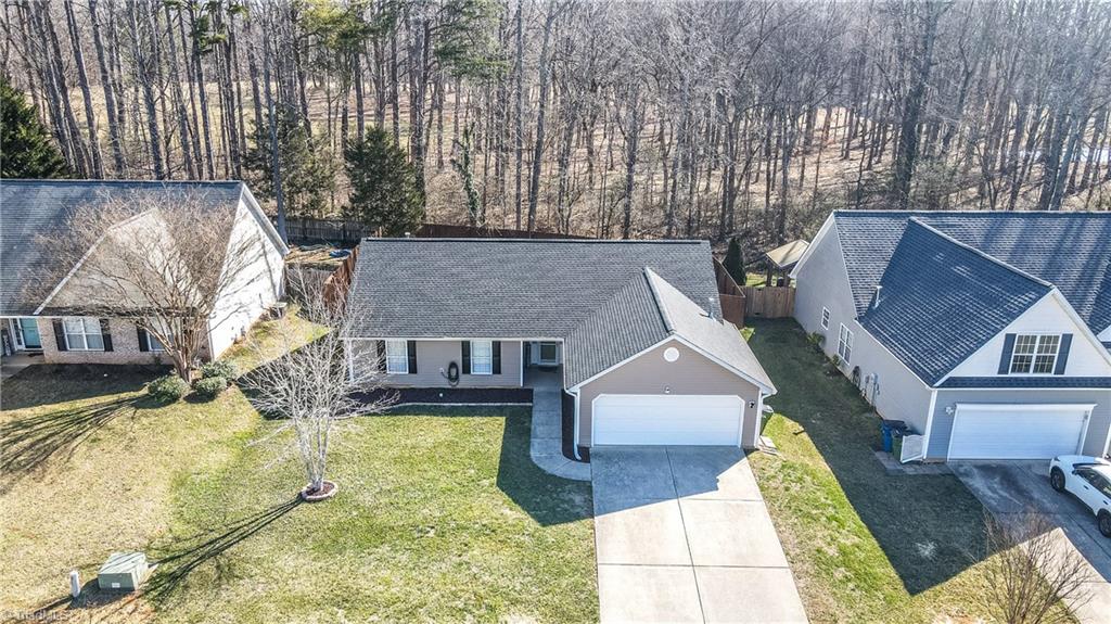 617 Walnut Crossing Drive, Whitsett, North Carolina image 1