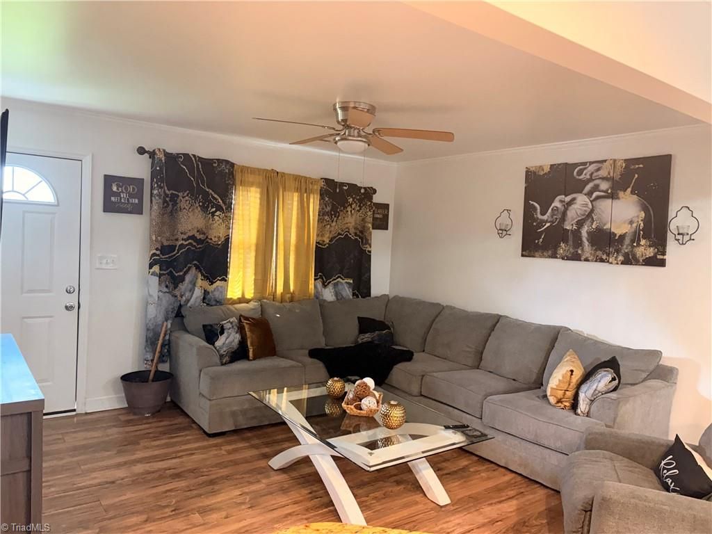 Photo of 814 Parkwood Street, Burlington, NC 27215 (MLS # 1212376)