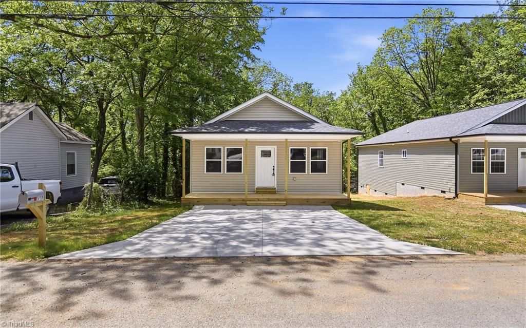 Photo of 418 Bristol Street, Lexington, NC 27292 (MLS # 1218271)