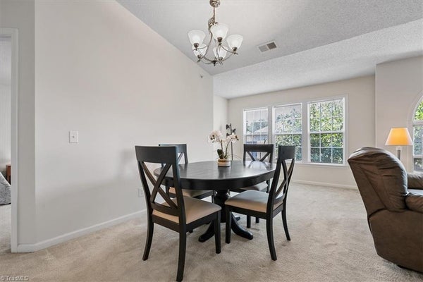 2600 PENNOAK WAY APT M, GREENSBORO, NC 27407 - Image b41b4ac69a0d66dbae8a6ccf26f44556/3768926928
