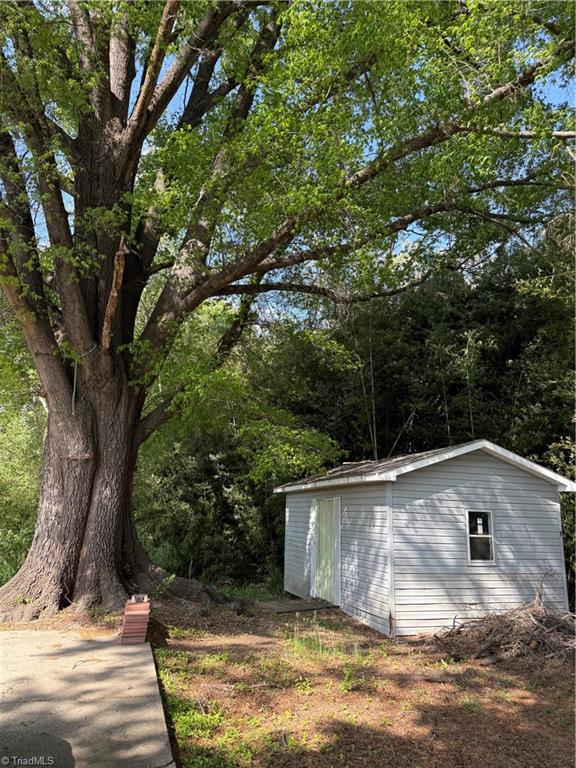501 N 3rd Avenue, Mayodan, North Carolina image 35