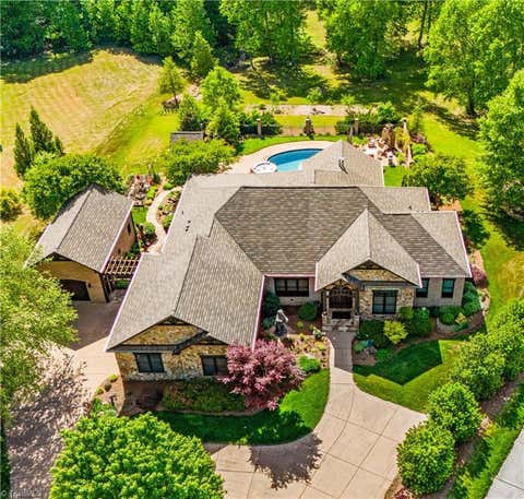 Homes For Sale - 7313 Autumn Lake Drive<br/> Guilford County, Summerfield, NC 27358