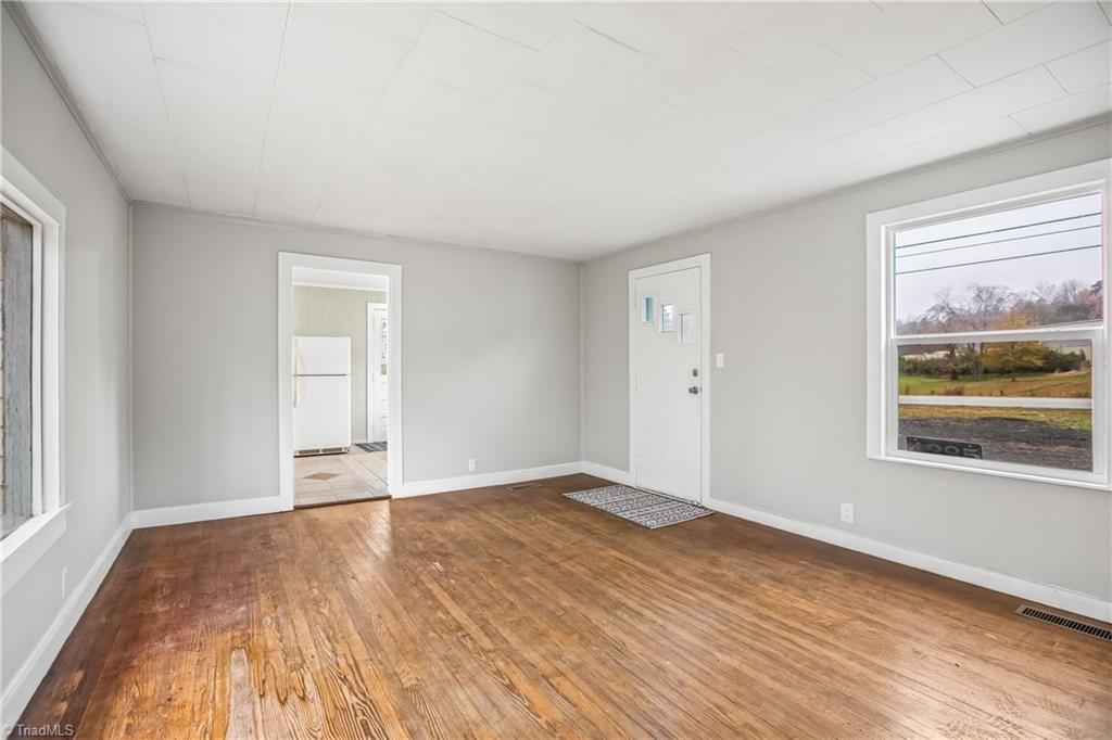 4385 New Walkertown Road, Walkertown, North Carolina image 6