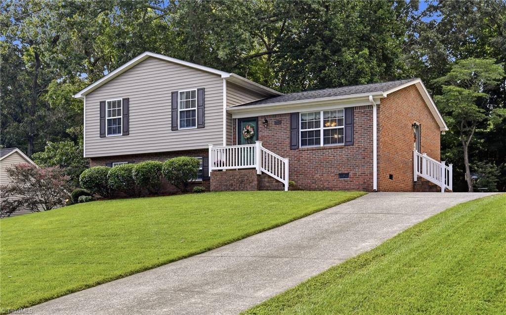 Photo of 175 Kelly Lane, Lexington, NC 27295 (MLS # 1229915)