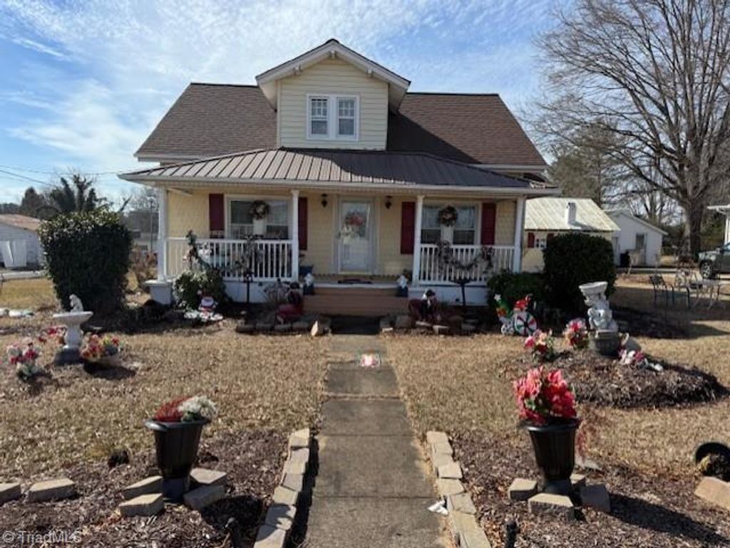 Photo of 201 W Dalton Road, King, NC 27021 (MLS # 1212759)