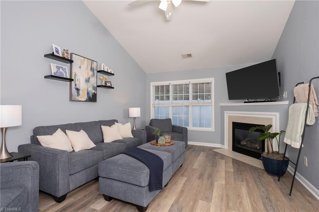 3916 Creekside Court