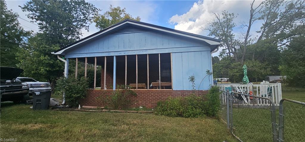 8721 Linwood Southmont Road