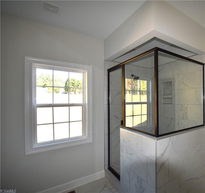 4381 Continental Drive, Pfafftown, North Carolina image 11