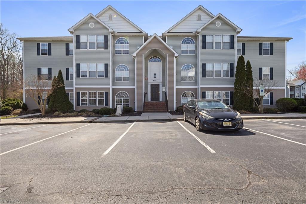 4701 Pennoak Lane #A, Greensboro, North Carolina image 1