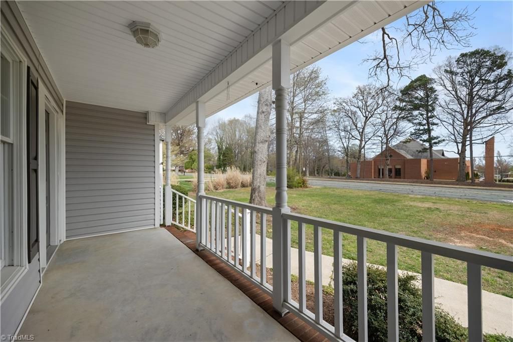 Photo of 2821 Edgewood Avenue, Burlington, NC 27215 (MLS # 1213148)