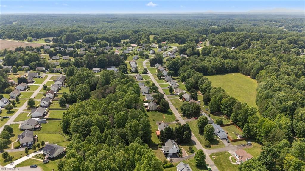 6838 Salem Quarter Road, Belews Creek, North Carolina image 41