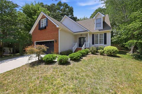 Homes For Sale - 425 Turnberry Drive<br/> Mebane, NC 27302