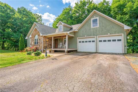 Homes For Sale - 2135 Buck Shoals Road<br/> Hamptonville, NC 27020