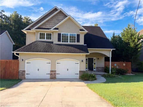 Homes For Sale - 5450 Alamo Drive<br/> Winston-Salem, NC 27104