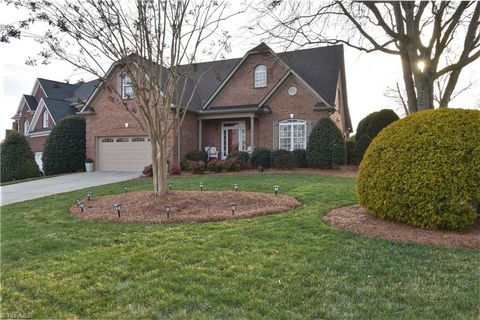 Homes For Sale - 1008 Keswick Lane<br/> Davidson County, Clemmons, NC 27012