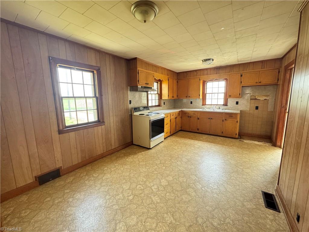 2121/2117 Swan Creek Road, Jonesville, North Carolina image 33