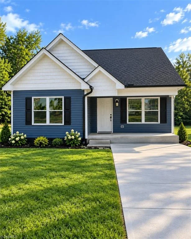 105 Covenant Lane, photo 1 of 19