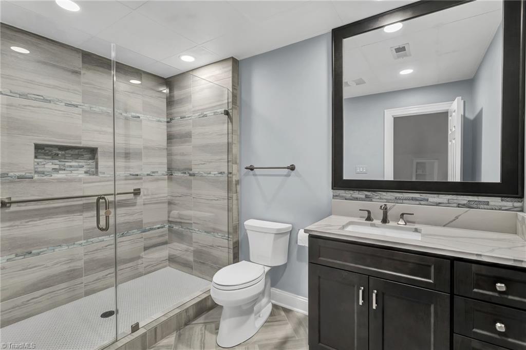4449 Kendale Road, High Point, North Carolina image 29