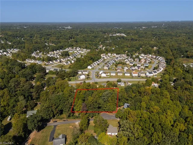 5201 Cotton Mill Lane, photo 2 of 5