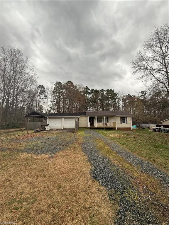 111 Hollybrook Circle, Lexington, North Carolina image 1
