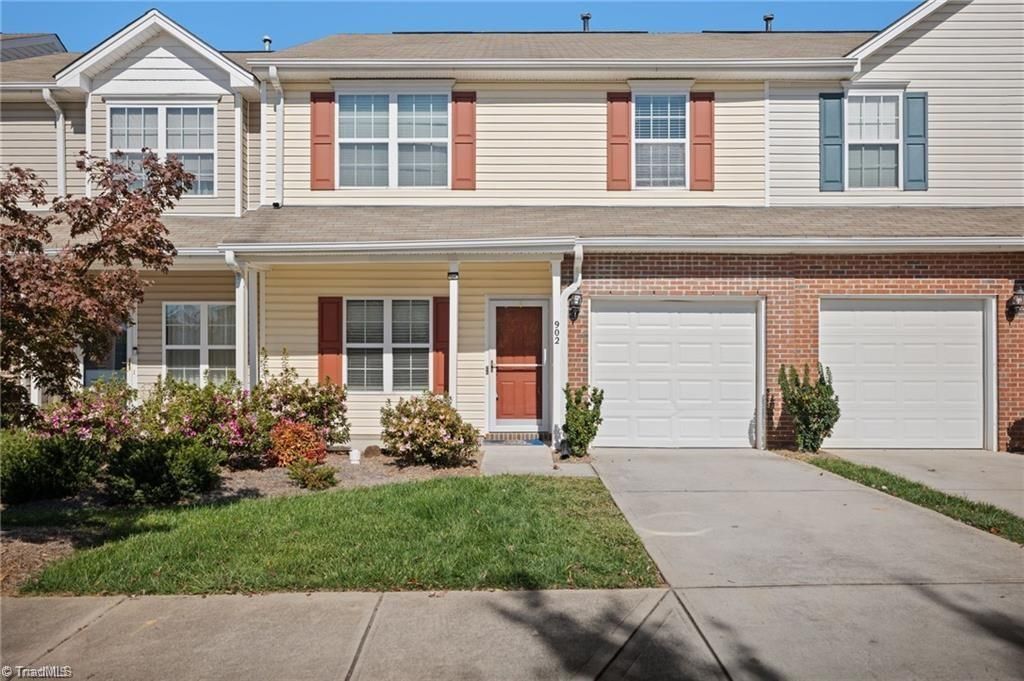 Photo of 902 Central Park Avenue, Greensboro, NC 27407 (MLS # 1211503)