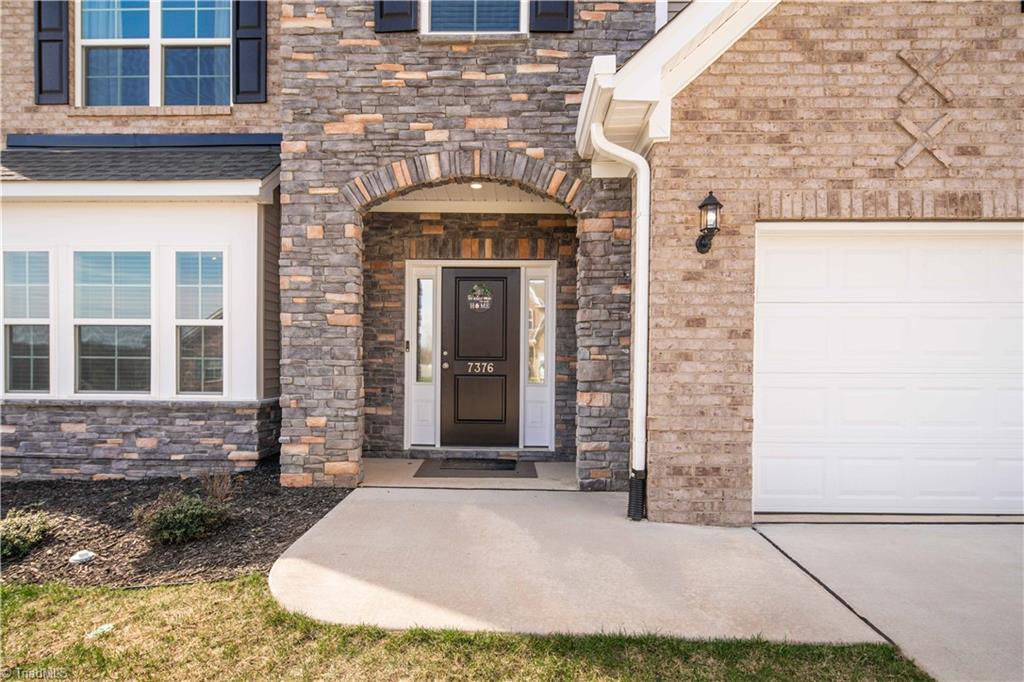 7376 Deerhurst Lane, Kernersville, North Carolina image 3