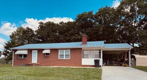 Homes For Sale - 2114 Pilot Westfield Road<br/> Pilot Mountain, NC 27041