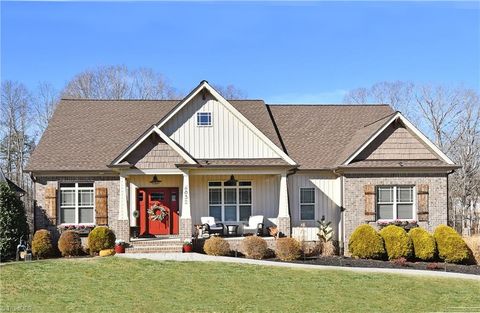 6832 Orchard Path Drive Clemmons NC 27012