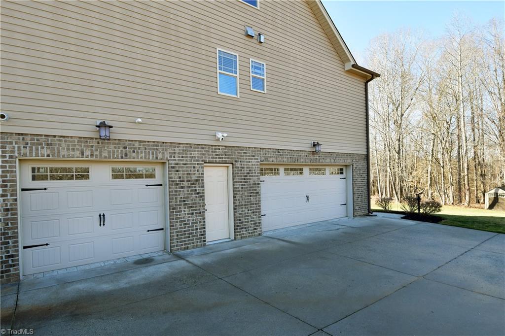 6832 Orchard Path Drive