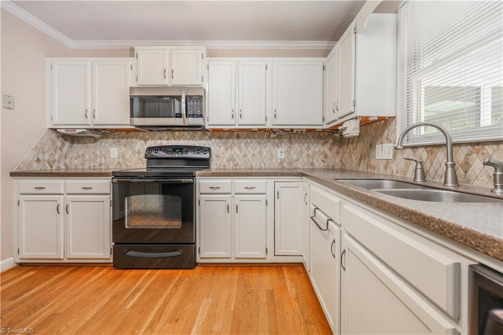 2804 Lake Hill Court, High Point, North Carolina image 18