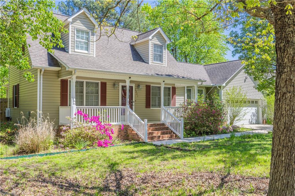 2804 Lake Hill Court, High Point, North Carolina image 2