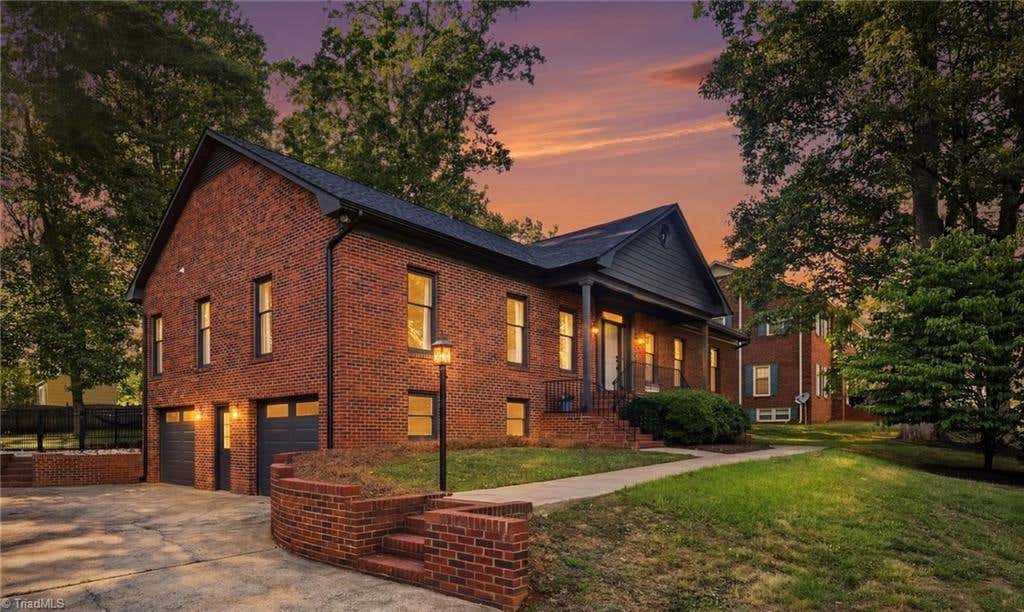 Photo of 1832 Hunters Forest Drive, Winston-Salem, NC 27103 (MLS # 1225253)